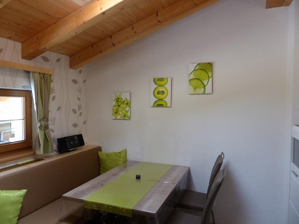 מלון ניוסטיפט אים סטובאיטל Haus Hildegard מראה חיצוני תמונה