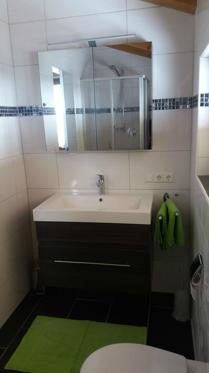 מלון ניוסטיפט אים סטובאיטל Haus Hildegard מראה חיצוני תמונה