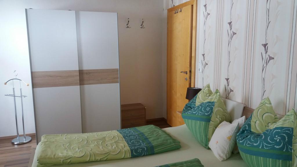 מלון ניוסטיפט אים סטובאיטל Haus Hildegard מראה חיצוני תמונה
